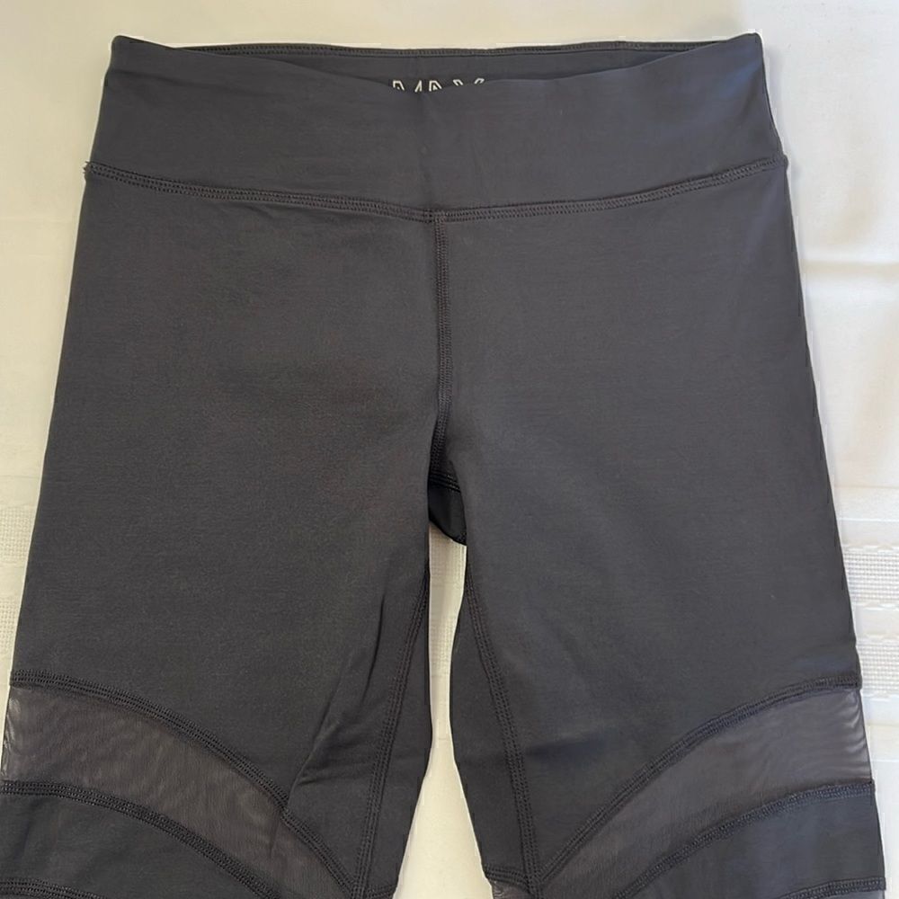 Marc New York (MNY) Workout Capri Leggings - Size XS